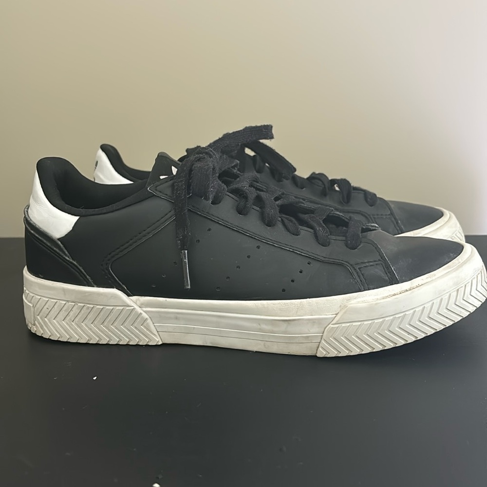 Adidas Sneaker